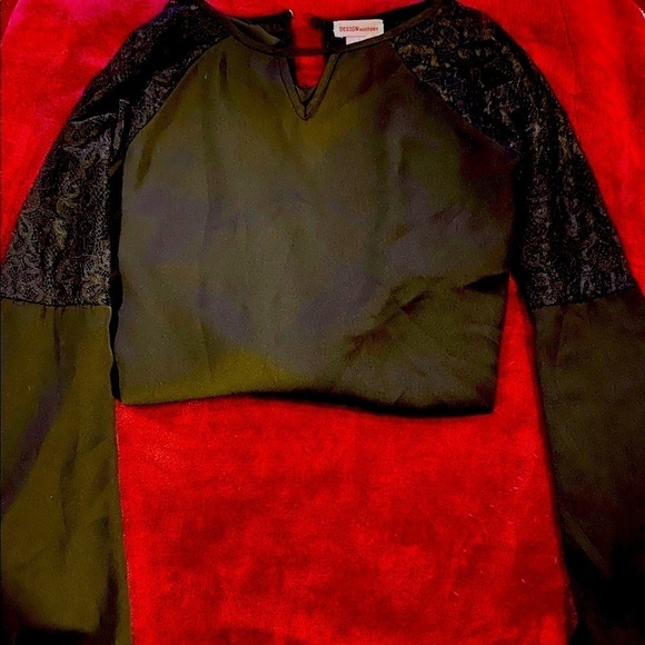 Design History Tops - Black Boho blouse bell sleeves lace